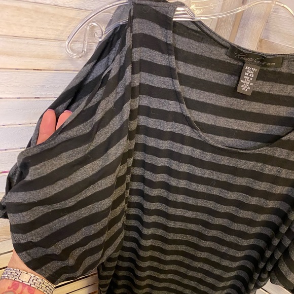 Striped Cold Shoulder/Short Sleeved Top - S - Picture 6 of 7
